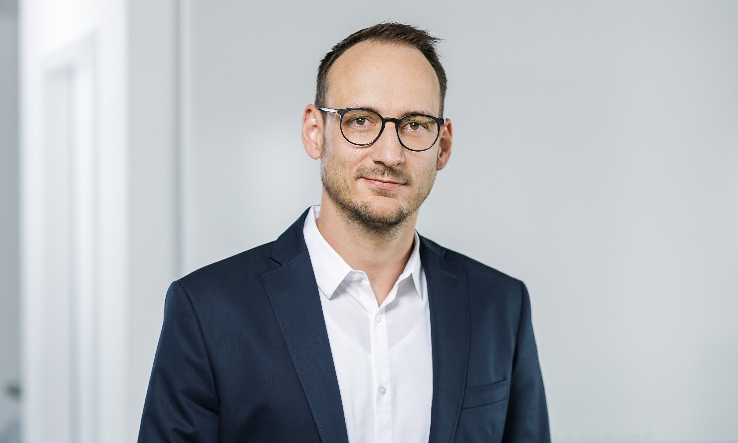 Bernd Müller, Prokurist der LeuchtBau Werbekonstruktionen GmbH zur Ext-Com